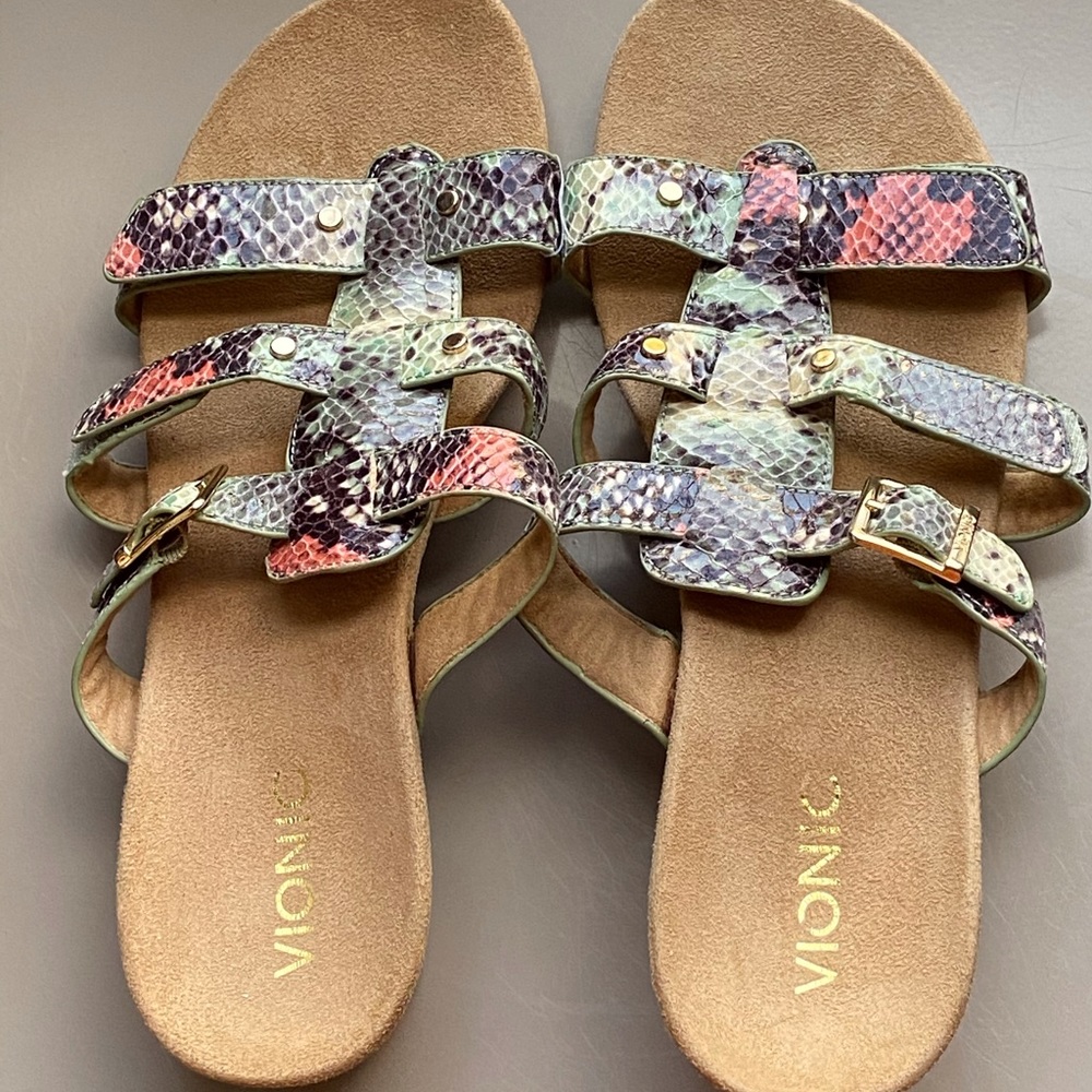 Vionic Wedge Sandals Size 9. - image 5